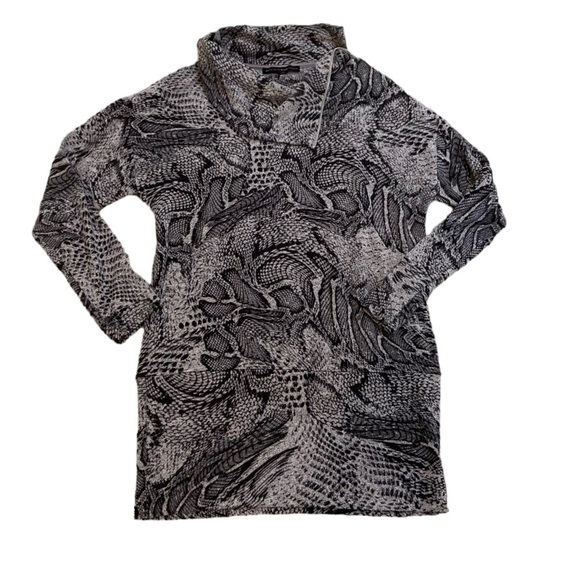 WHBM gray & black mixed animal print funnel neck tunic length sweater sz medium - Picture 2 of 11